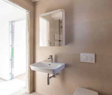 Grosszügige, renovierte 2.5 Zimmer-Wohnung mit Balkon - Photo 1