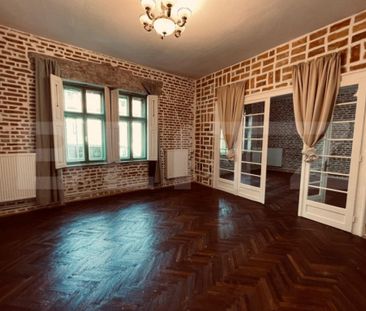 Casa de inchiriat, 3 camere, 103 mp, nemobilata/mobilata, zo - Fotografie 1