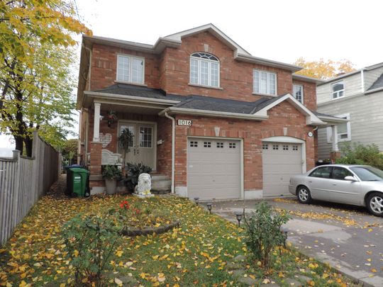 For Lease - 1016 Caven Street, Mississauga, Ontario - Photo 1
