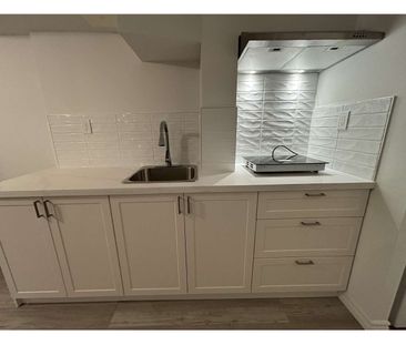 For Lease - 1329 Hazel Mccleary Drive, Oakville, Ontario - Photo 6