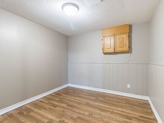 For Lease - 34 Niagara Place Unit# Basement, Brampton, Ontario - Photo 1