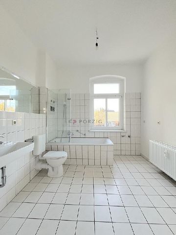 Ihr neues Zuhause: Charmante 2-Raum-Wohnung mit Einbauküchen-Option - Photo 3