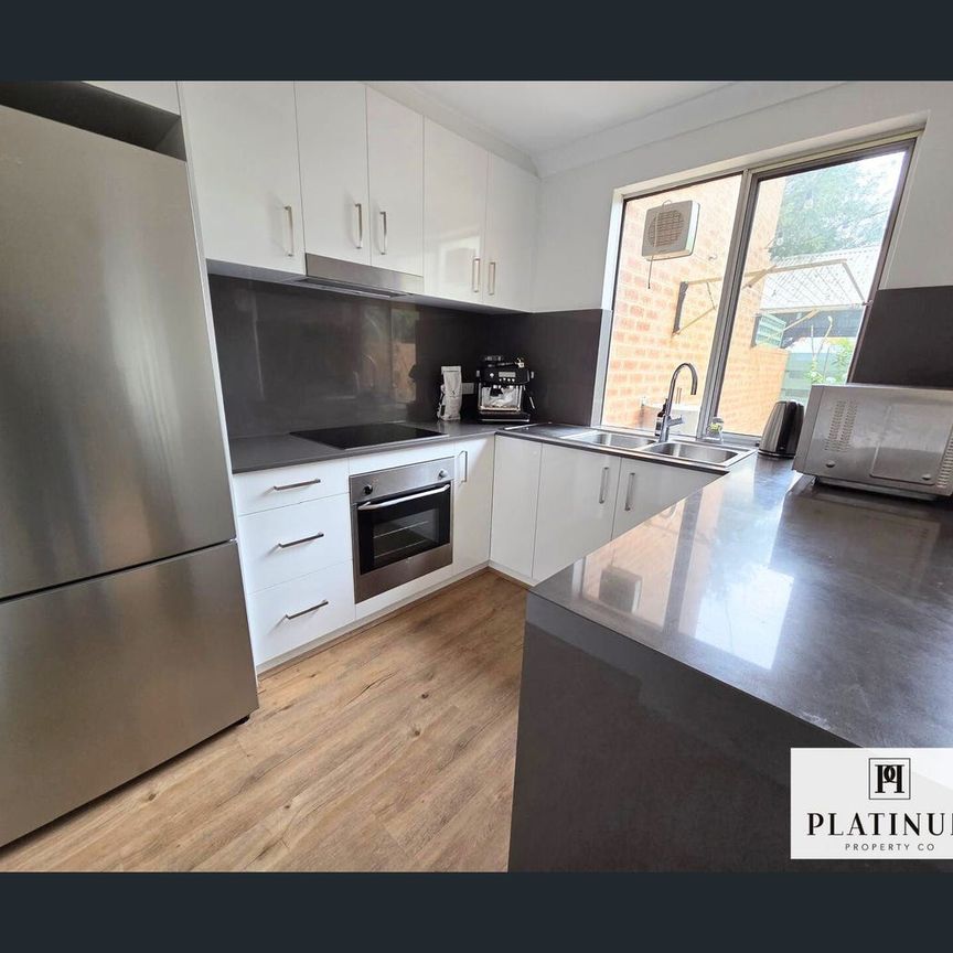 21/2 Russell Ave, North Perth, WA 6006 - Photo 1