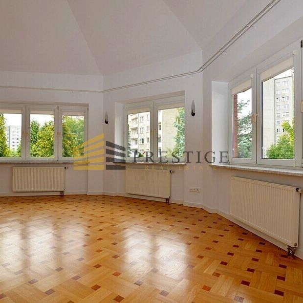 Warszawa, Wilanów, Królowej Marysieńki - Zdjęcie 1