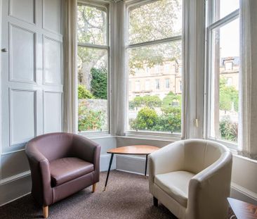 13 bedroom flat share to rent - Photo 1