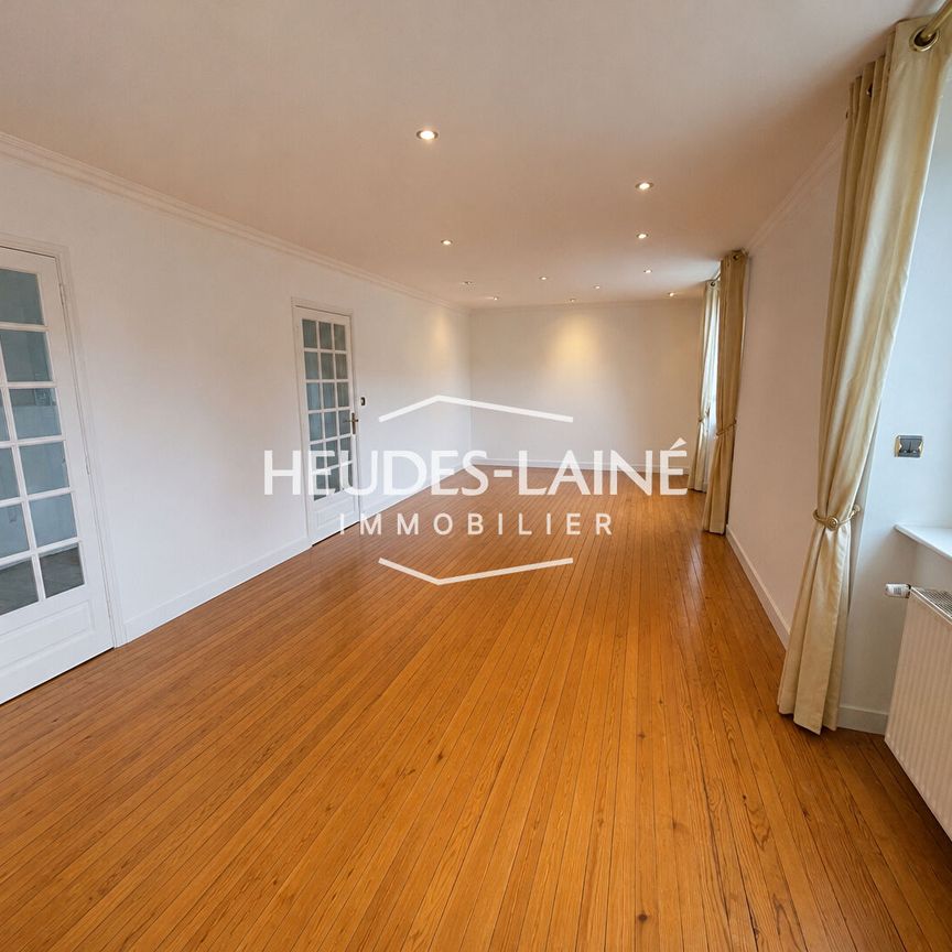 Location Appartement 4 pièces 102m² AVRANCHES 50300 - Photo 1