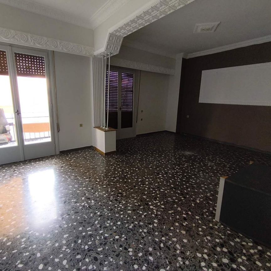 Ενοικίαση κατοικίας, 63 τ.μ., Νίκαια, 450 € - Photo 1