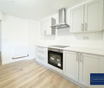 3 bedroom semi-detached house to rent - Photo 6