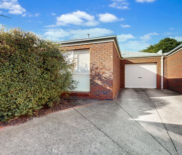 Settle into a Lifestyle of Comfort and Convenience in Niddrie - Photo 3