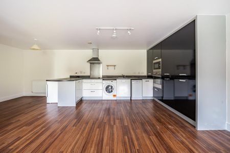 2 bedroom flat to rent - Photo 5