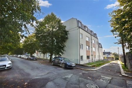 Victoria Place, Stoke, Plymouth, Devon, PL2 - Photo 2
