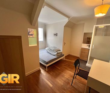 Location Maison 1 pièce 176m² RENNES 35000 - Photo 1