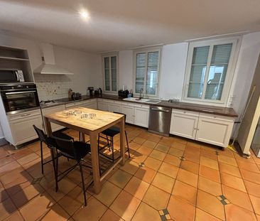 Location Appartement 6 pièces 256m² - Photo 4