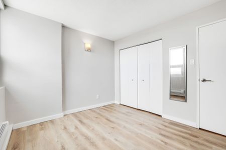 For Lease - 1380 Prince of Wales Drive, Mooneys Bay - Carleton Heights and Area, Ontario - Photo 4