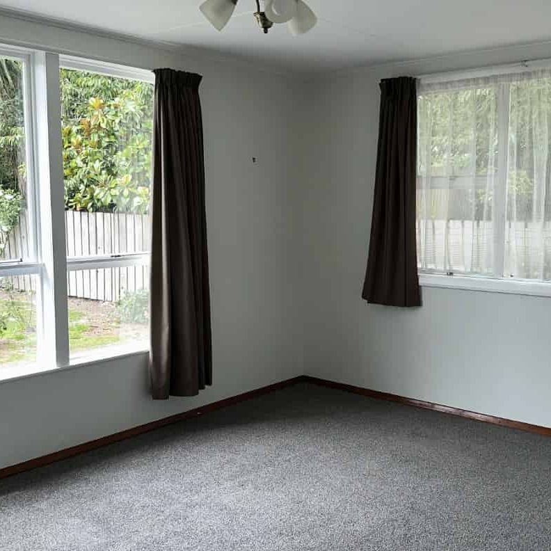 Glen Street - Photo 1