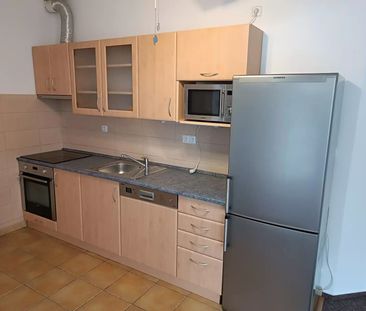 Pronájem bytu 2+KK s parkovacím stáním - Photo 3