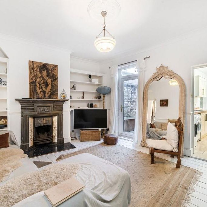 3 bedroom terraced house to rent - Photo 1