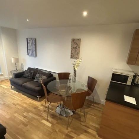 1 bedroom flat to rent - Photo 1