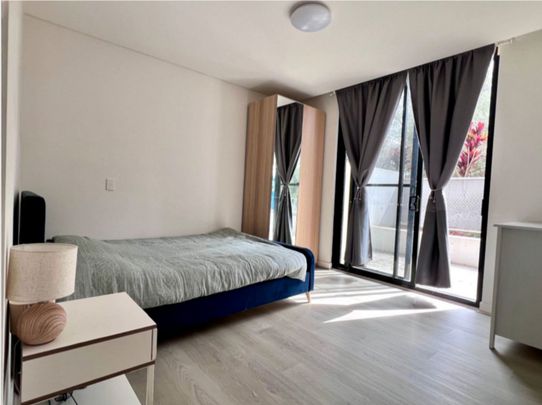 Fully Furnished 1 Bedroom Apartment Available for Lease - Photo 1