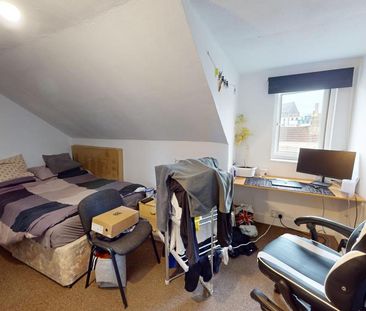 5 bedroom terraced house to rent - Photo 5