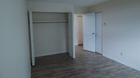 1 Bedroom - Photo 2