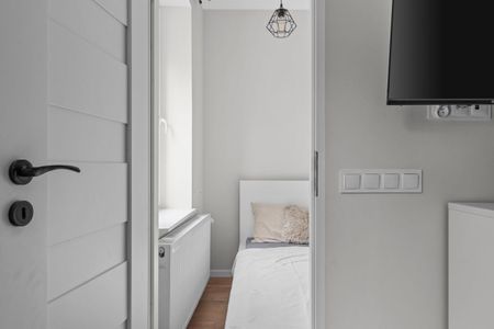 Jasna kawalerka z oddzielną sypialnią - Chorzów - Zdjęcie 5