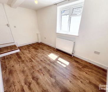 Robert street, Ynysbwl - Photo 6