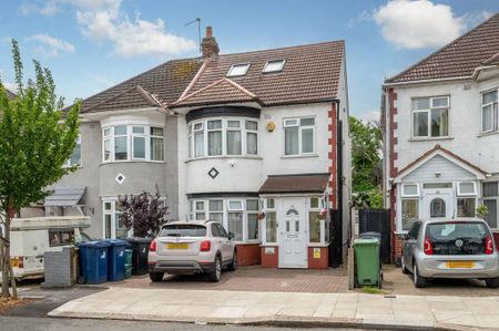 5 bedroom semi-detached house to rent - Photo 5