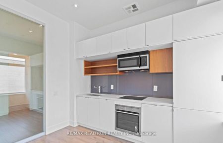 Imperial Plaza Lofts - Photo 4