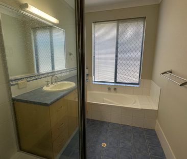 36 Parnham Ave, Ellenbrook, WA 6069 - Photo 1