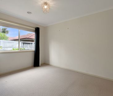 1 The Glen, Pakenham VIC 3810 - House For Rent | Domain - Photo 3