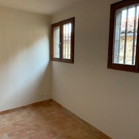 Location Appartement 3 pièces 67m² LES VANS 07140 - Photo 4