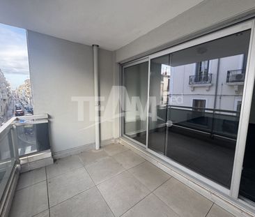 Location Appartement 2 pièces 59m² SETE 34200 - Photo 5
