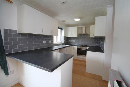 4 bedroom house to rent - Photo 5