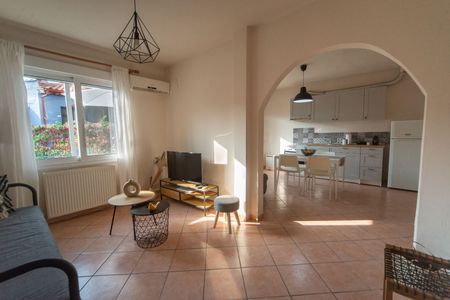 Studio/Γκαρσονιέρα για ενοικίαση - Καβάλα, - Φωτογραφία 2