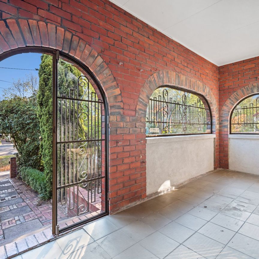 506A Lydiard Street North, Soldiers Hill - Photo 1