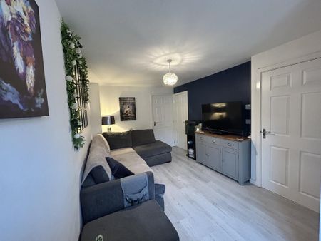 2 bedroom semi-detached house to rent - Photo 2