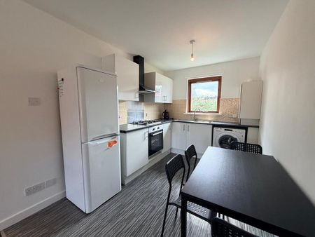 2 bedroom flat to rent - Photo 5