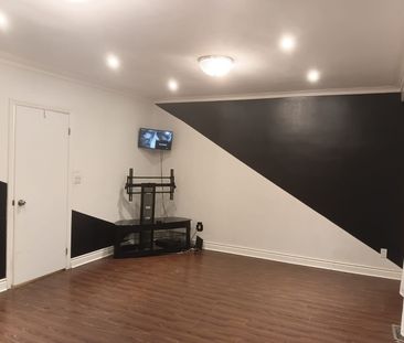 For Lease - 8 Heatherglen Road Unit# Upper, Toronto, Ontario - Photo 1