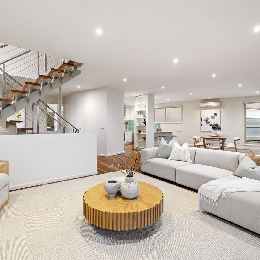 256. Beach Road, Black Rock VIC 3193 - House For Rent | Domain - Photo 1