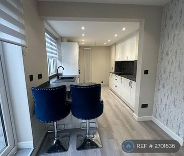 3 bedroom terraced house to rent - Photo 1