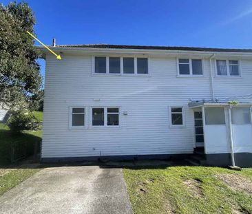 RENOVATED THREE BEDROOM: - Photo 3