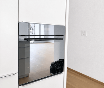 Helle, stilvoll renovierte 2½-Zimmer-Wohnung mit Loggia in Stallikon - Foto 6