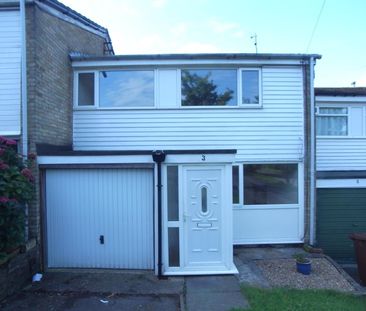 3 bedroom terraced house to rent - Photo 2