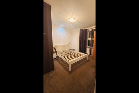 4 Bed Semi-Detached House, Little Ilford Lane, E12 - Photo 5