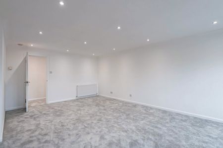 Flat 5, 3 Caithness Place - Photo 4