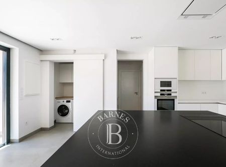 Cascais e Estoril, Lisbon 2750-112 - Photo 2