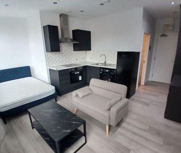 Studio to rent - Photo 1