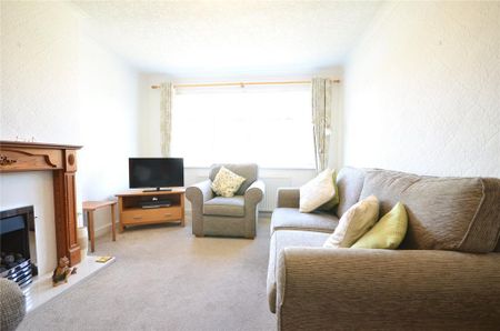 2 bedroom bungalow to rent - Photo 2