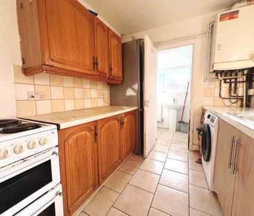 2 bedroom maisonette to rent - Photo 6